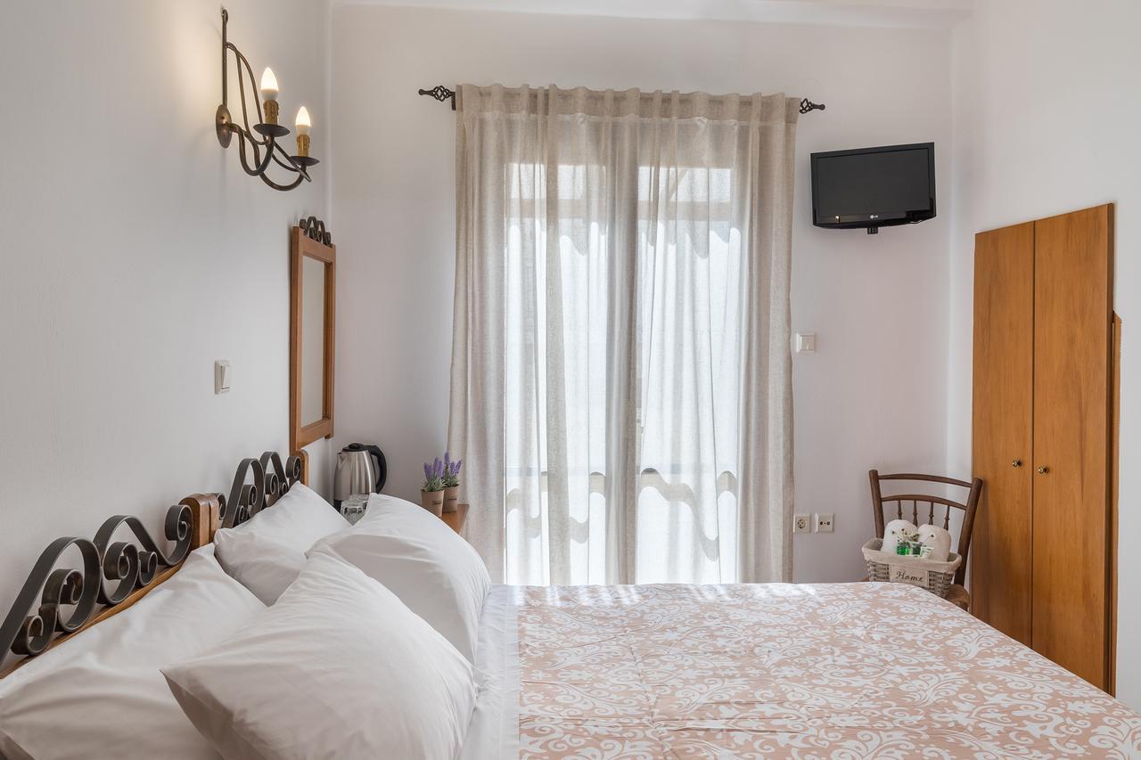 Iliada Hotel แอร์มูโปลี ภายนอก รูปภาพ