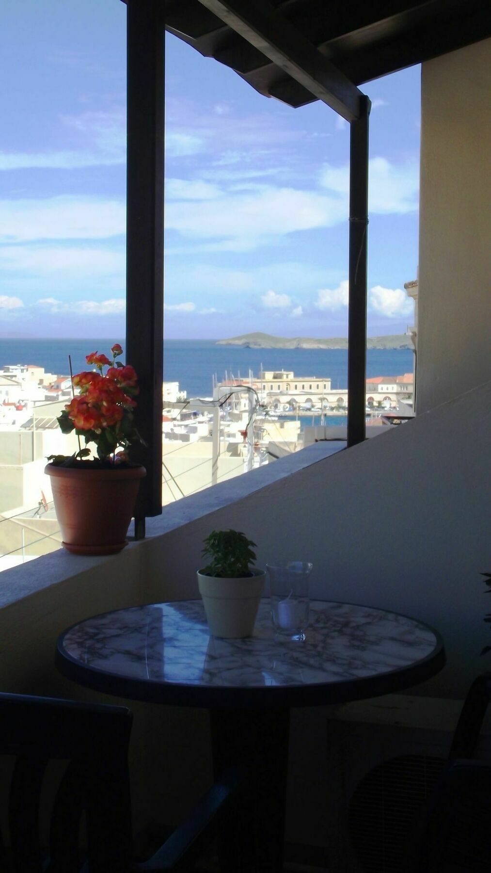 Iliada Hotel แอร์มูโปลี ภายนอก รูปภาพ