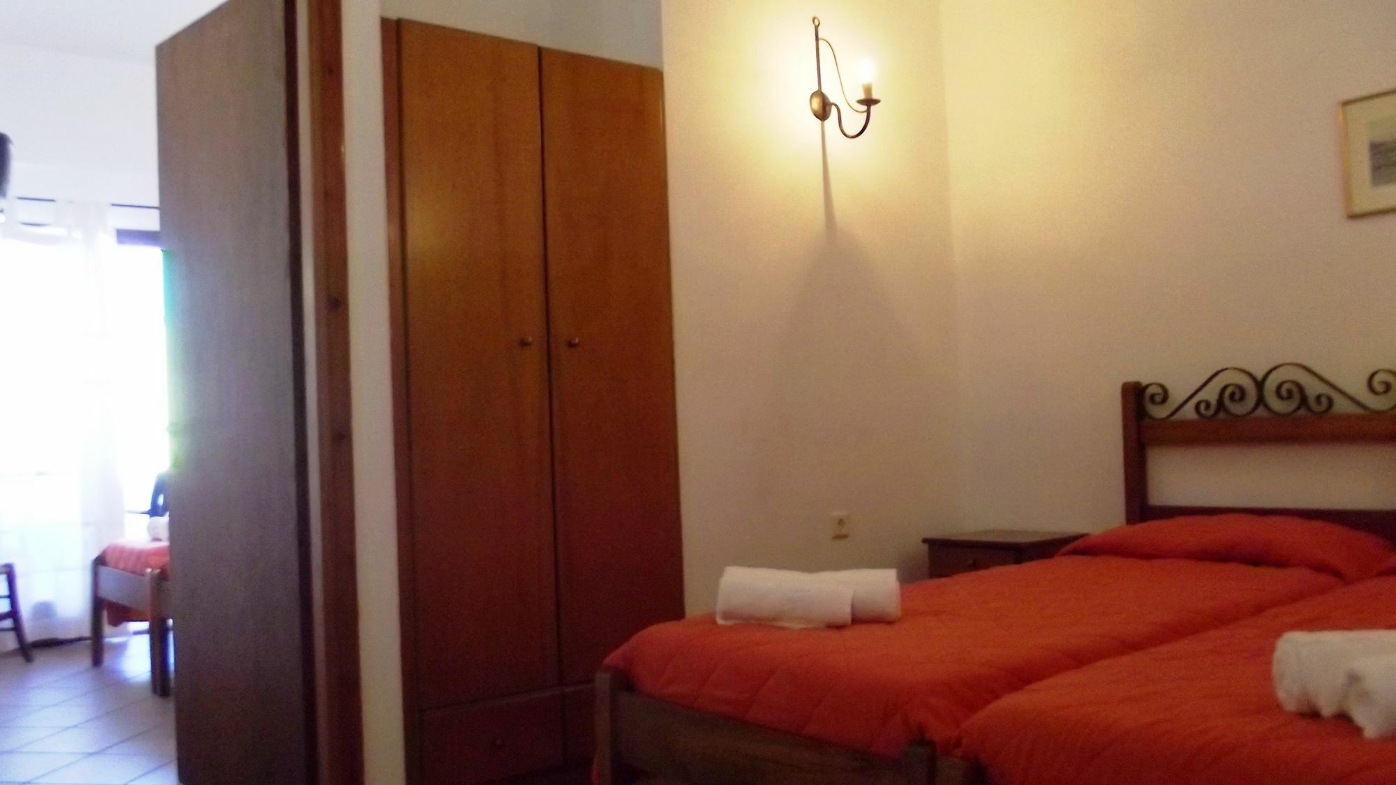 Iliada Hotel แอร์มูโปลี ภายนอก รูปภาพ