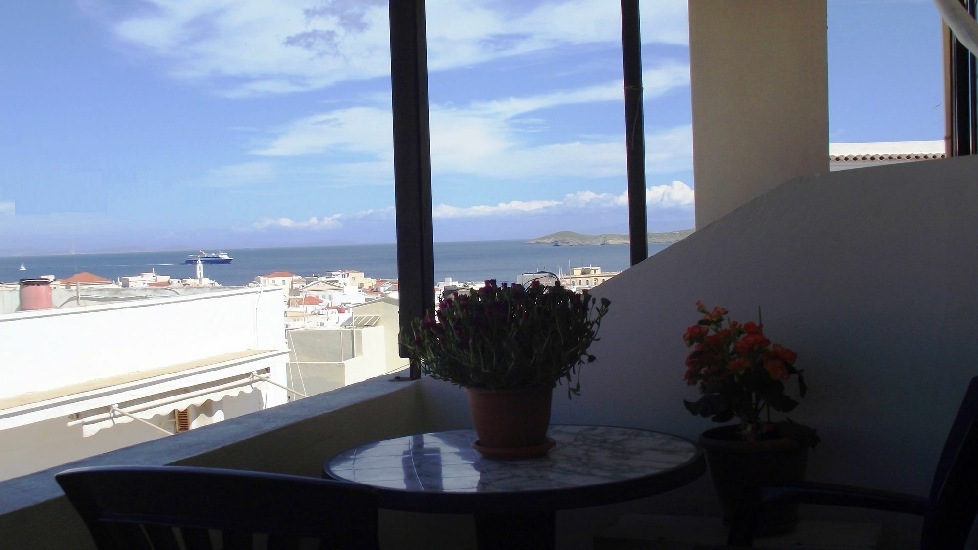 Iliada Hotel แอร์มูโปลี ภายนอก รูปภาพ